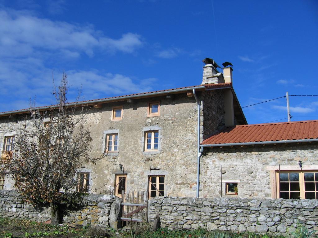Medeyrolles La Ferme Des Genets B&B 외부 사진