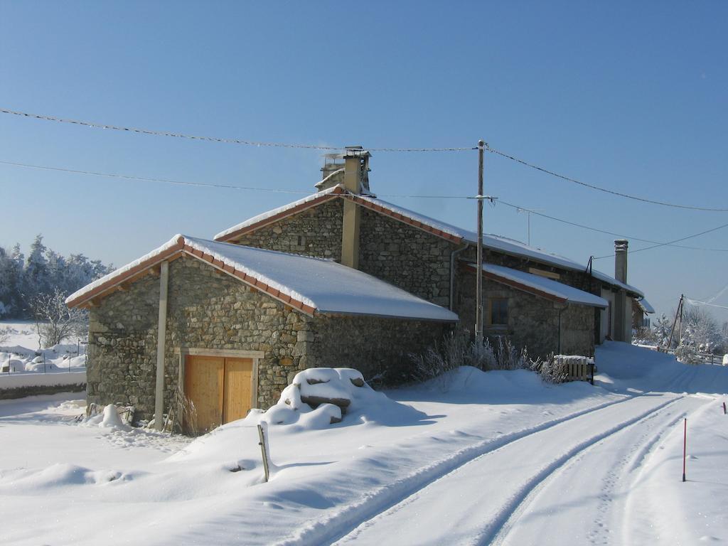 Medeyrolles La Ferme Des Genets B&B 외부 사진