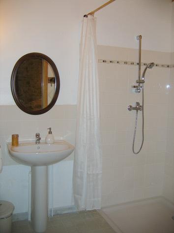 Medeyrolles La Ferme Des Genets B&B 외부 사진